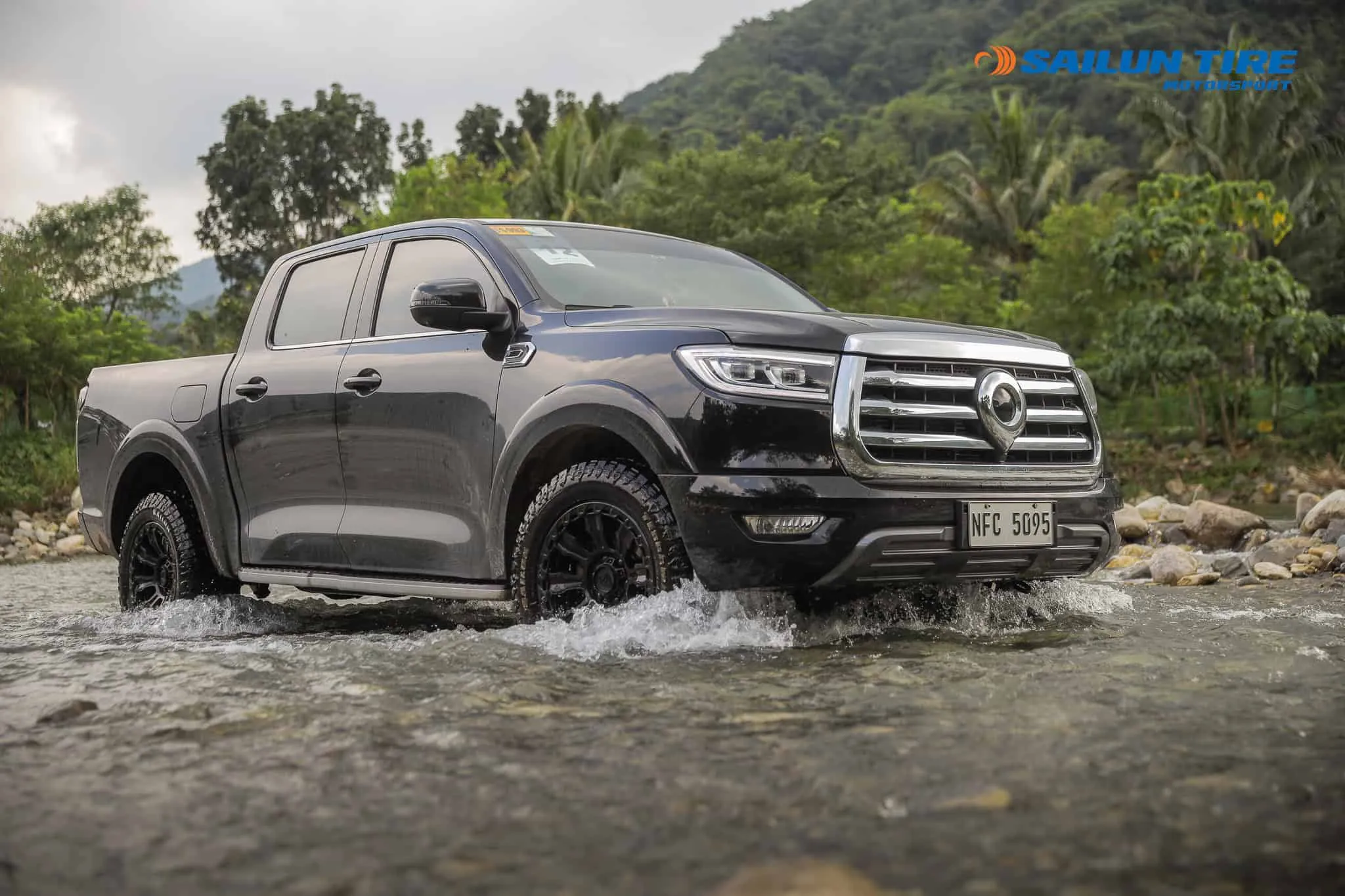 custom 4x4 rims