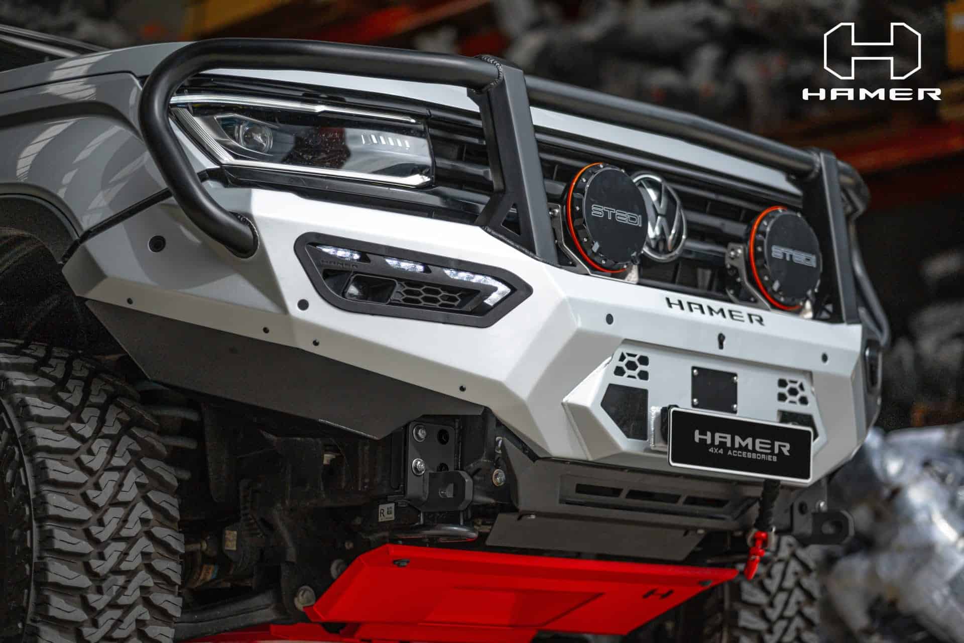 Hamer Atlas Series Plus bull bar on a Volkswagen Amarok 2023 model.