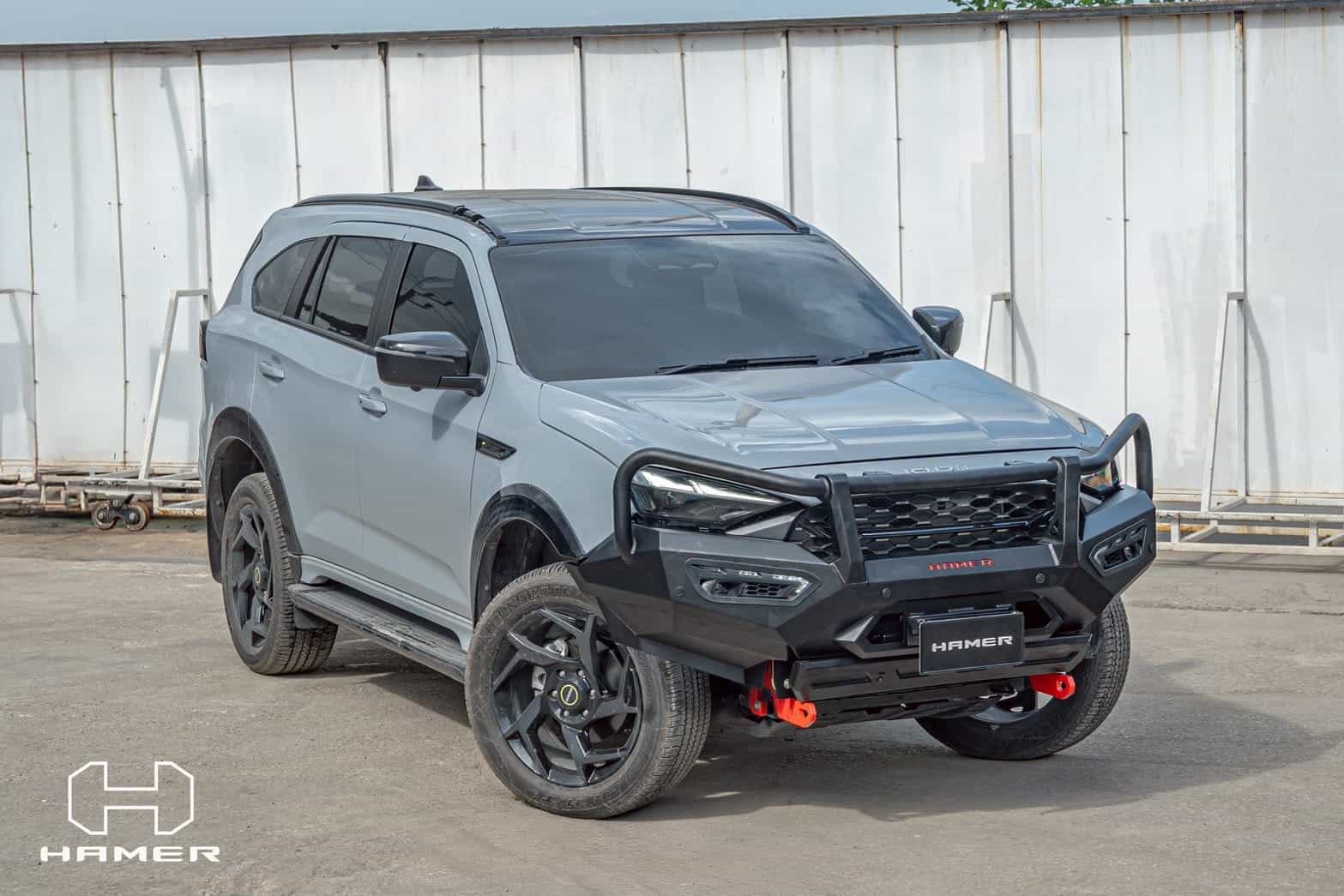 Isuzu MU-X with West Coast Off Road Atlas Series Plus bull bar.