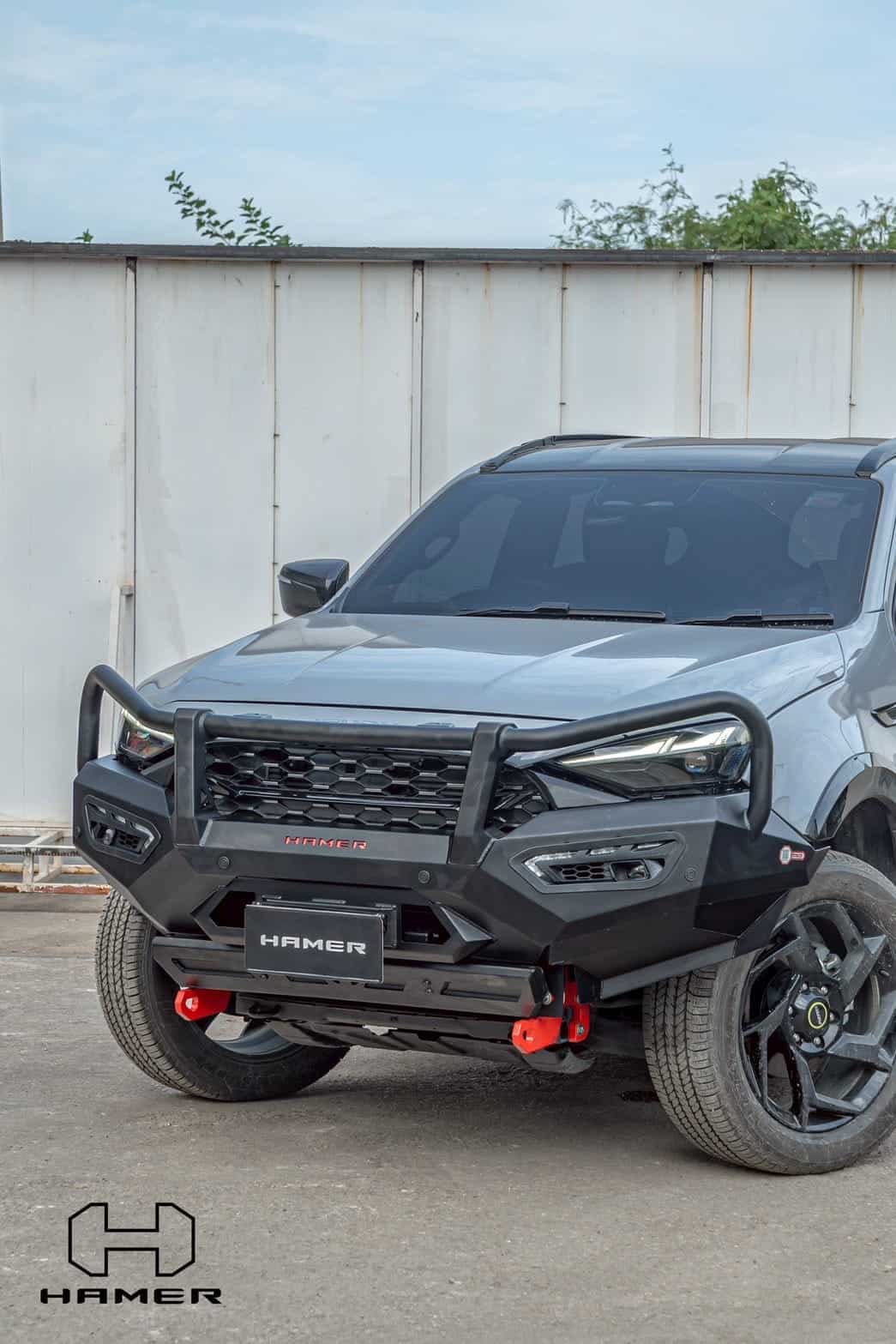 West Coast Off Road Atlas Series Plus bull bar on Isuzu MU-X 2025+.